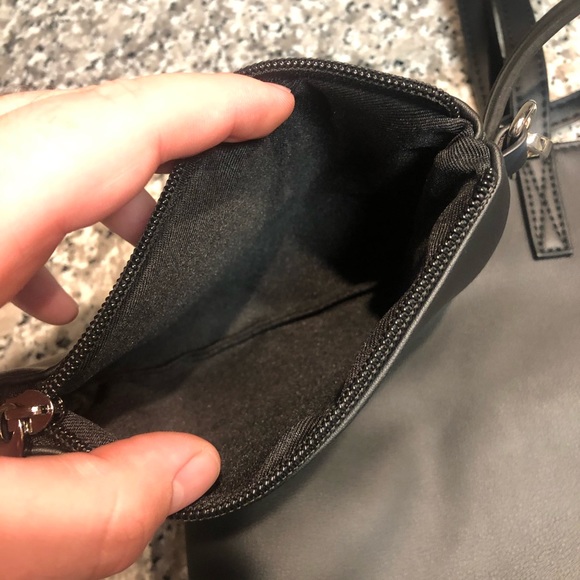 Urban Outfitters Vegan Leather Anna Tote Bag 🖤 - Picture 5 of 6